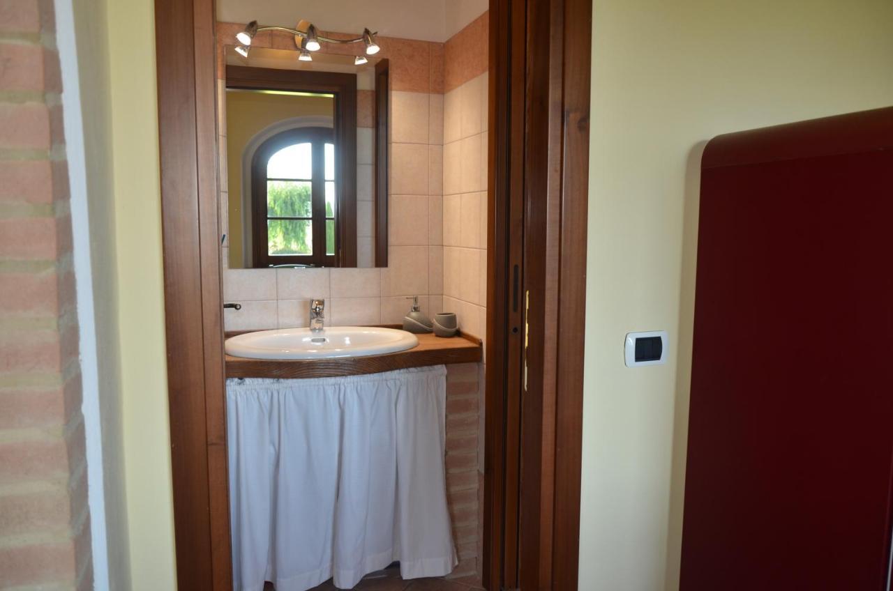 Agriturismo L'Impero Санта-Луче Екстер'єр фото